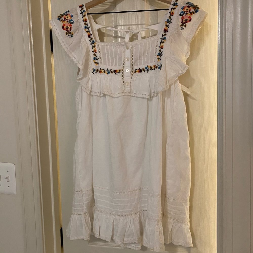 urban outfitters embroidered white dress nwt